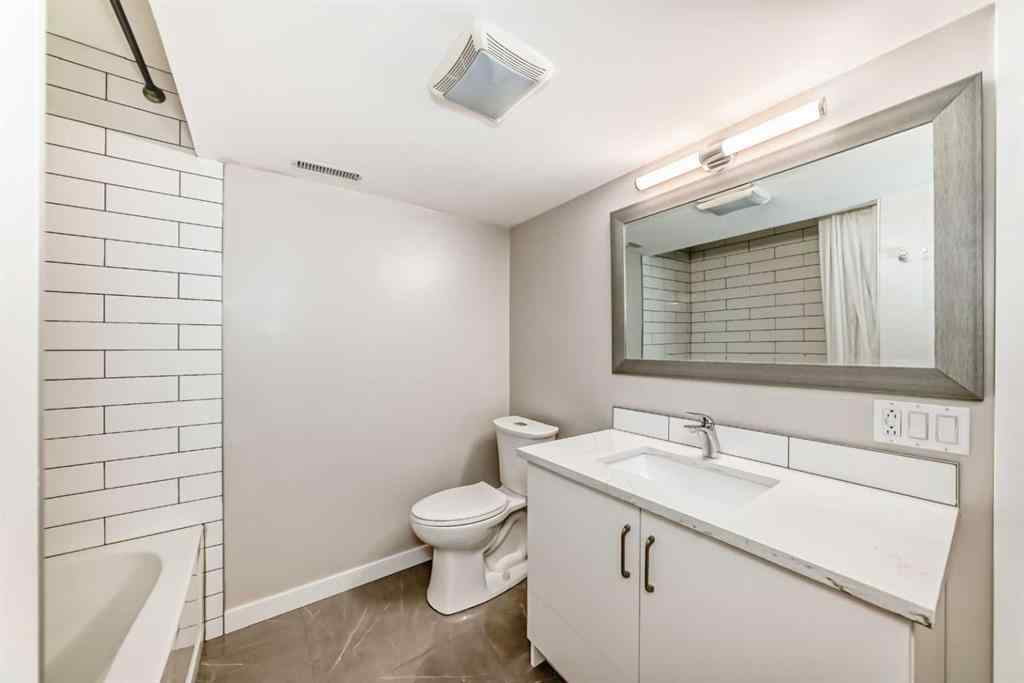 MLS® A2250629 - 51 Strathearn Crescent SW in Strathcona Park Calgary, Residential