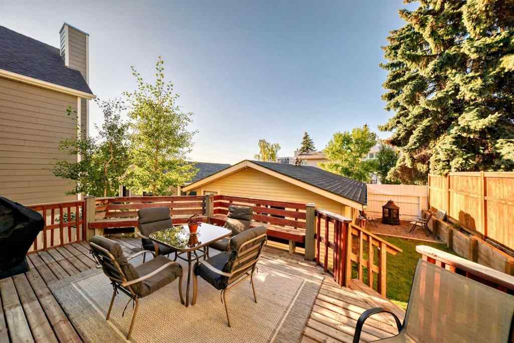 MLS® A2250629 - 51 Strathearn Crescent SW in Strathcona Park Calgary, Residential