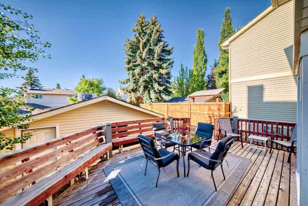 MLS® A2250629 - 51 Strathearn Crescent SW in Strathcona Park Calgary, Residential
