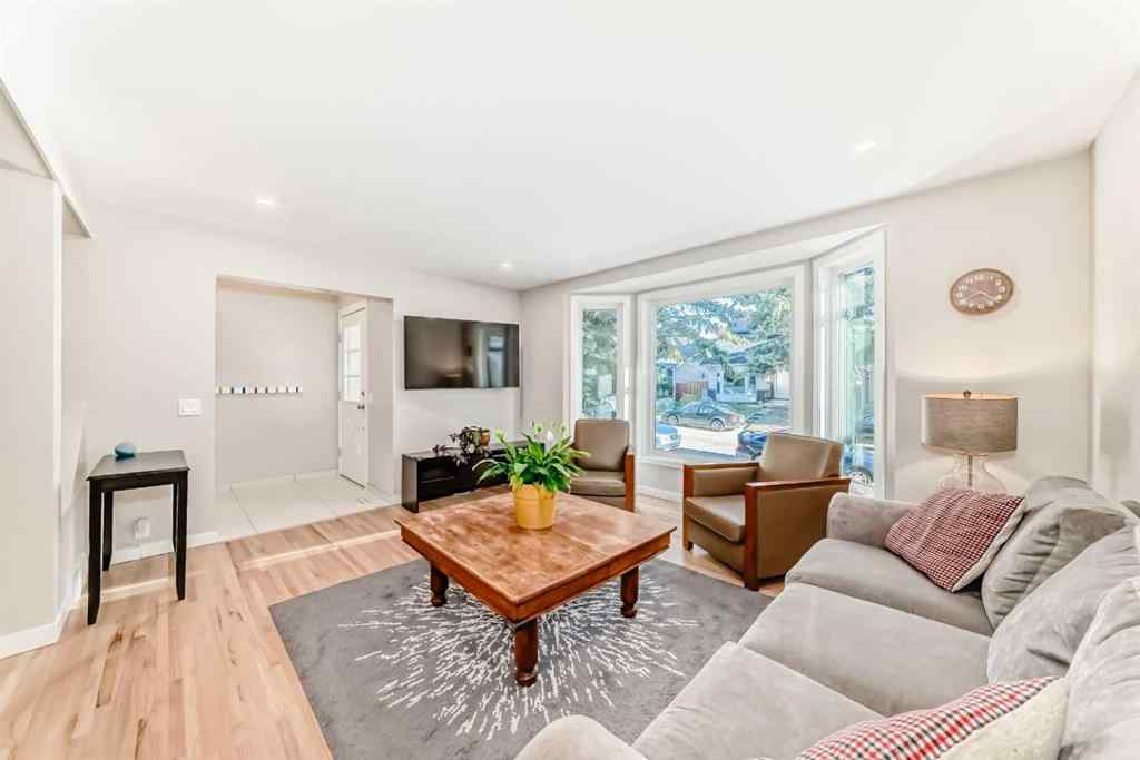 MLS® A2250629 - 51 Strathearn Crescent SW in Strathcona Park Calgary, Residential