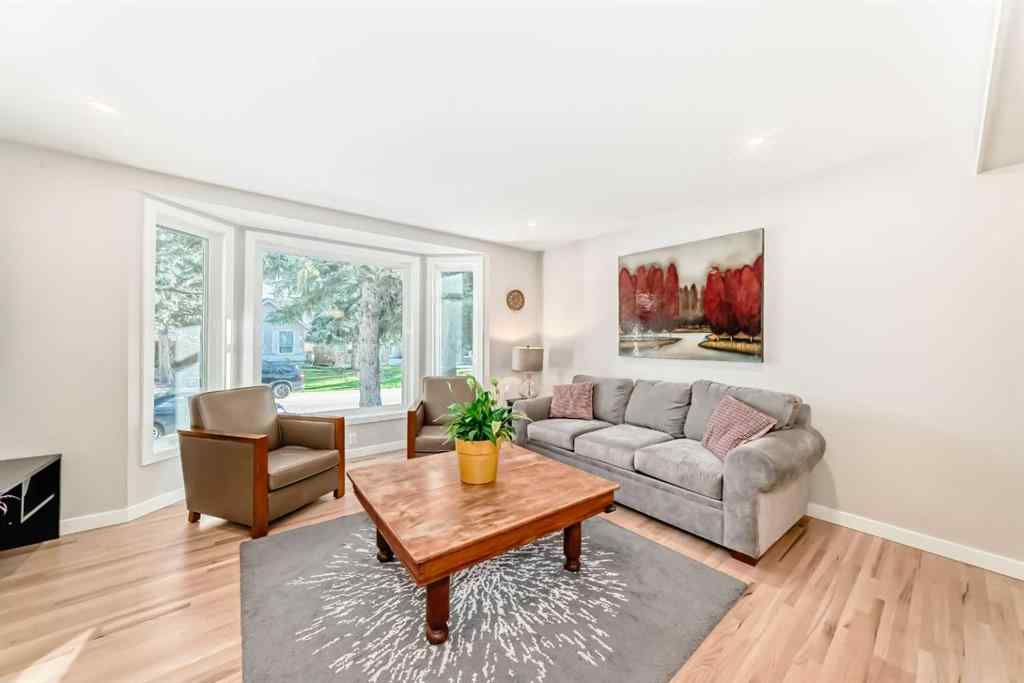 MLS® A2250629 - 51 Strathearn Crescent SW in Strathcona Park Calgary, Residential