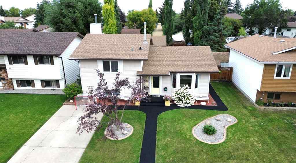 MLS® A2250630 - 62 Rupert Crescent  in Rosedale Estates Red Deer, Residential