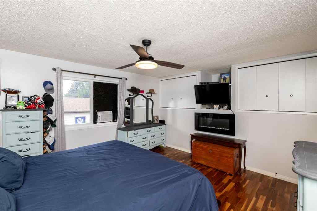 MLS® A2250630 - 62 Rupert Crescent  in Rosedale Estates Red Deer, Residential