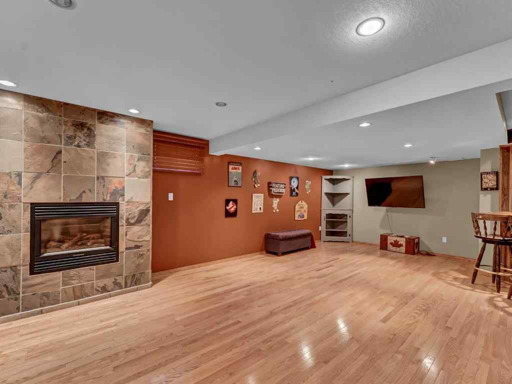 MLS® A2250633 - 18 Rideau Crescent SE in Ross Glen Medicine Hat, Residential