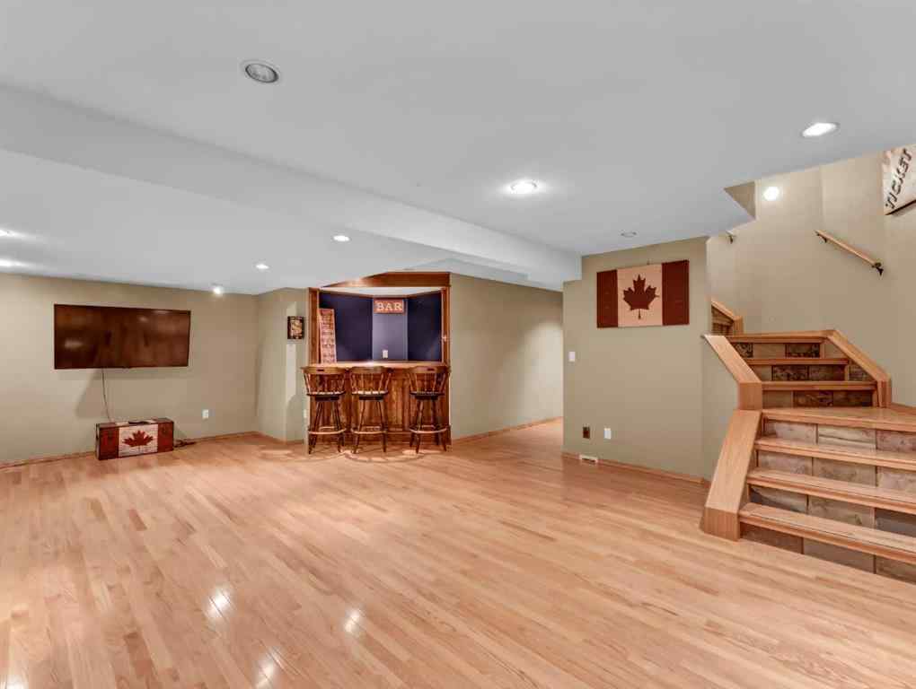 MLS® A2250633 - 18 Rideau Crescent SE in Ross Glen Medicine Hat, Residential