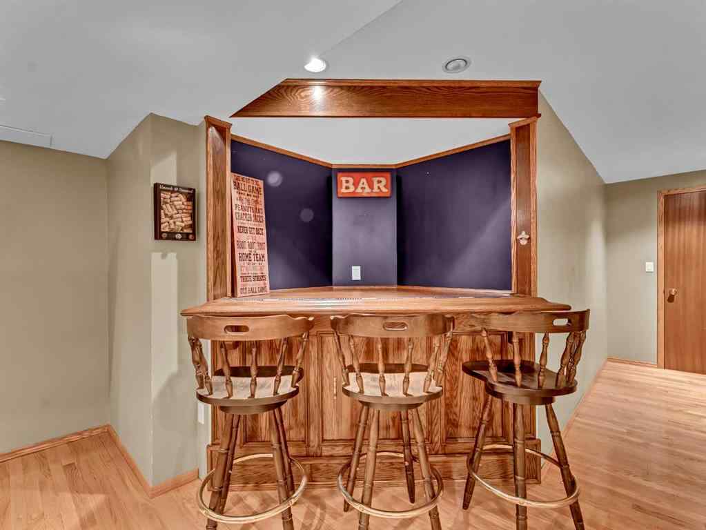 MLS® A2250633 - 18 Rideau Crescent SE in Ross Glen Medicine Hat, Residential