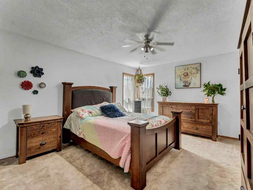 MLS® A2250633 - 18 Rideau Crescent SE in Ross Glen Medicine Hat, Residential