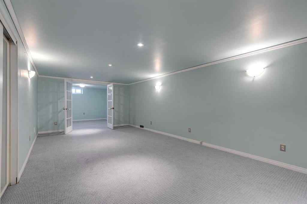 MLS® A2250636 - 419 Woodland Crescent SE in Willow Park Calgary, Residential