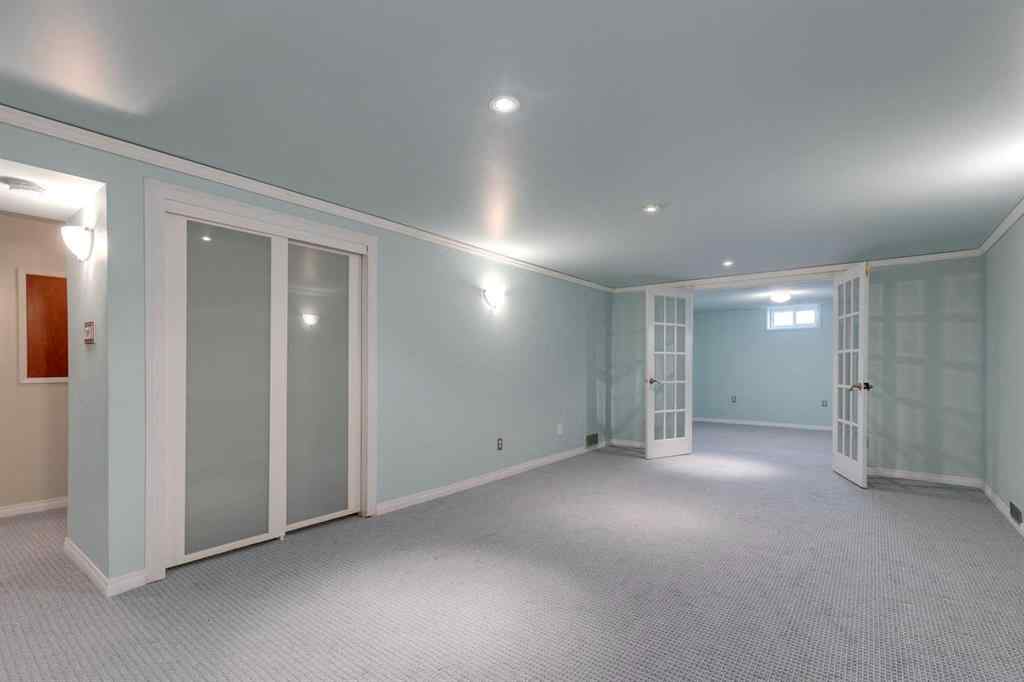 MLS® A2250636 - 419 Woodland Crescent SE in Willow Park Calgary, Residential