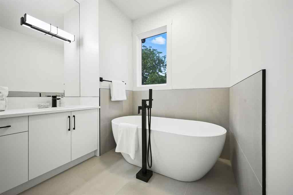 MLS® A2250640 - 3017 36 Street SW in Killarney/Glengarry Calgary, Residential