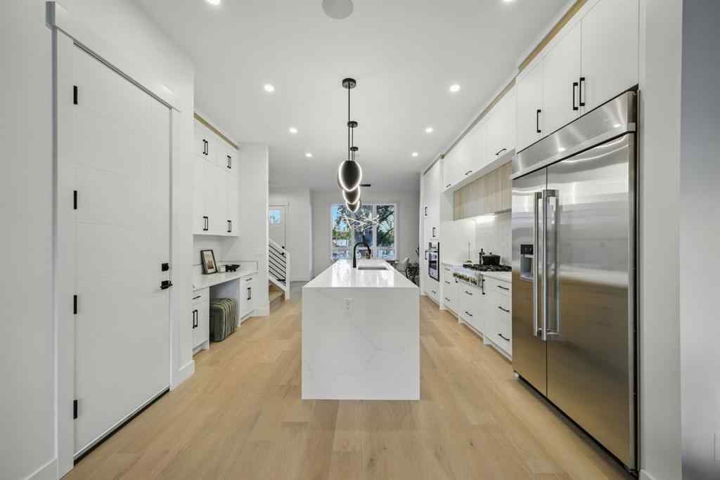 MLS® A2250640 - 3017 36 Street SW in Killarney/Glengarry Calgary, Residential