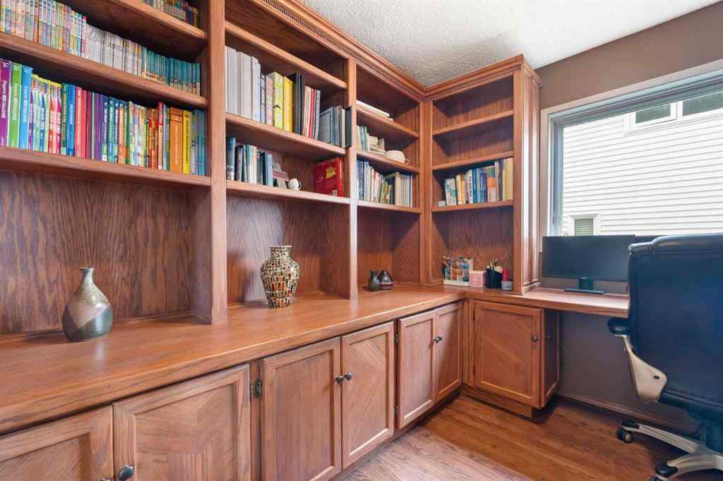 MLS® A2250641 - 9 Valley Meadow Close NW in Valley Ridge Calgary, Residential