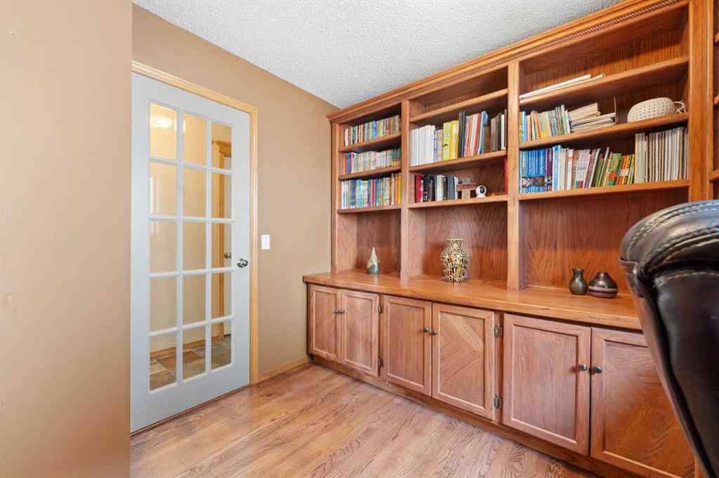 MLS® A2250641 - 9 Valley Meadow Close NW in Valley Ridge Calgary, Residential