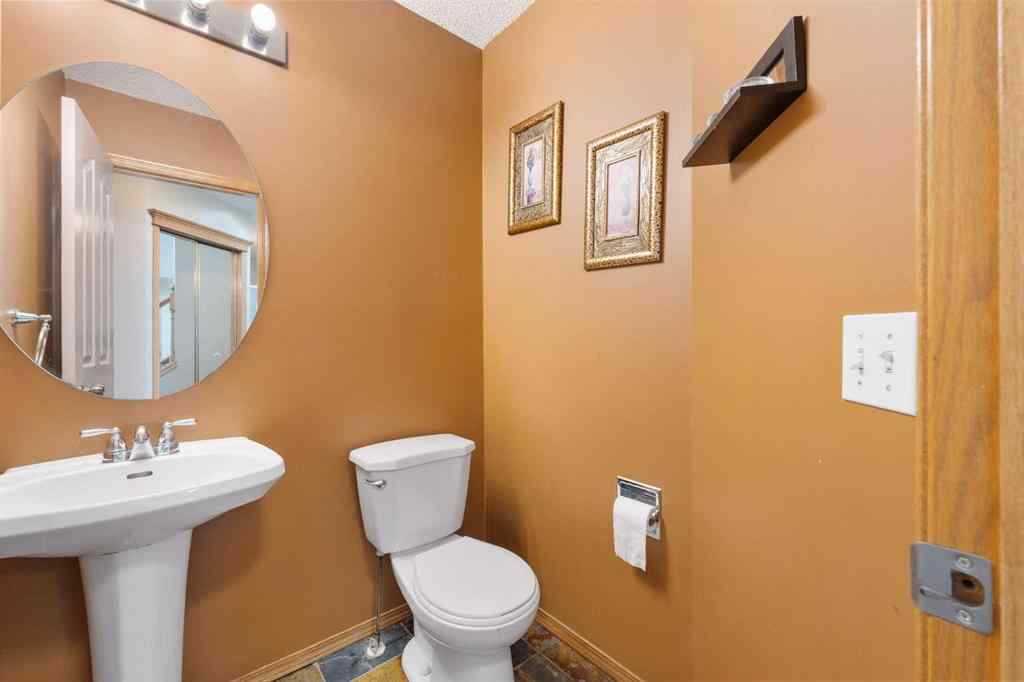 MLS® A2250641 - 9 Valley Meadow Close NW in Valley Ridge Calgary, Residential