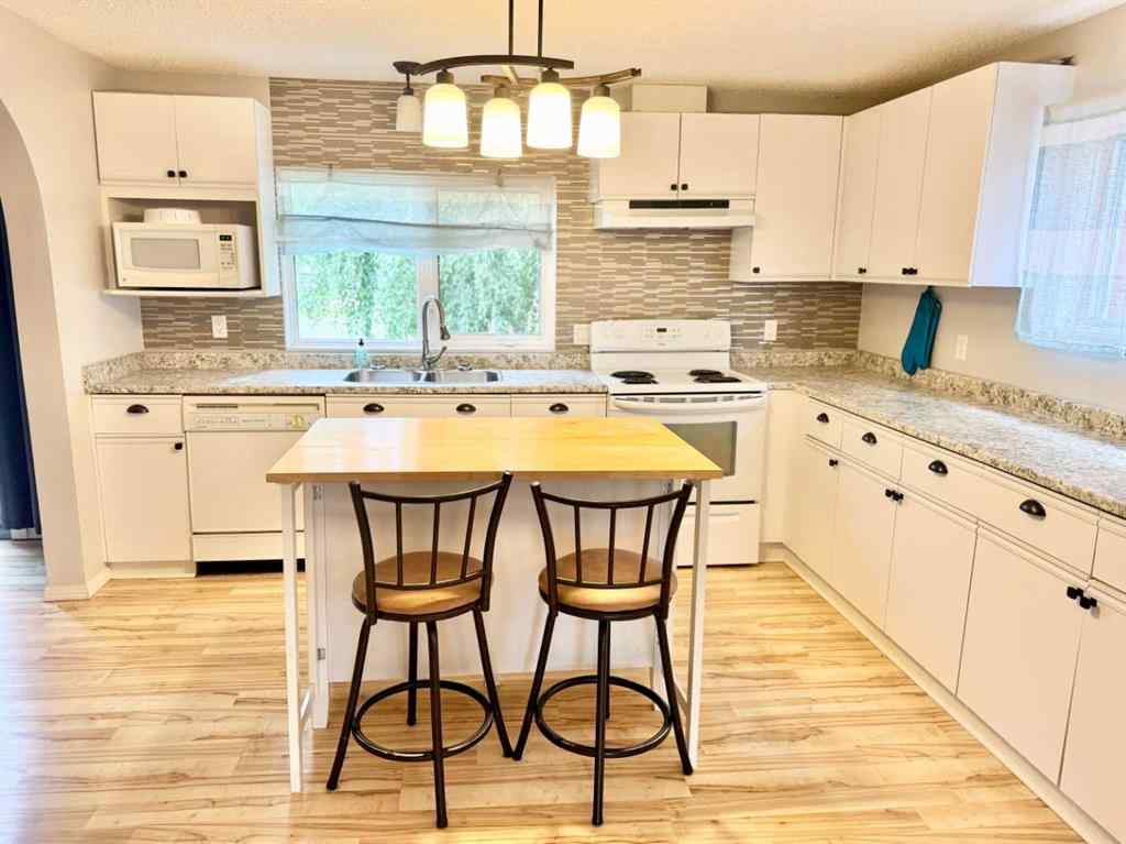 MLS® A2250642 - 107 Central Avenue S.W.   in NONE Falher, Residential