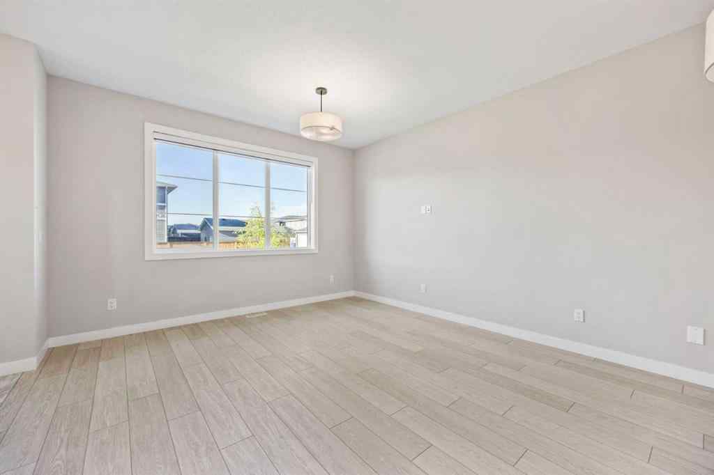 MLS® A2250648 - 204 Chelsea Manor  in Chelsea_CH Chestermere, Residential