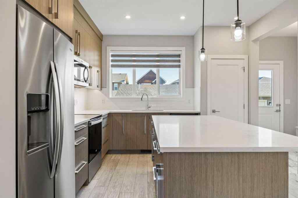 MLS® A2250648 - 204 Chelsea Manor  in Chelsea_CH Chestermere, Residential