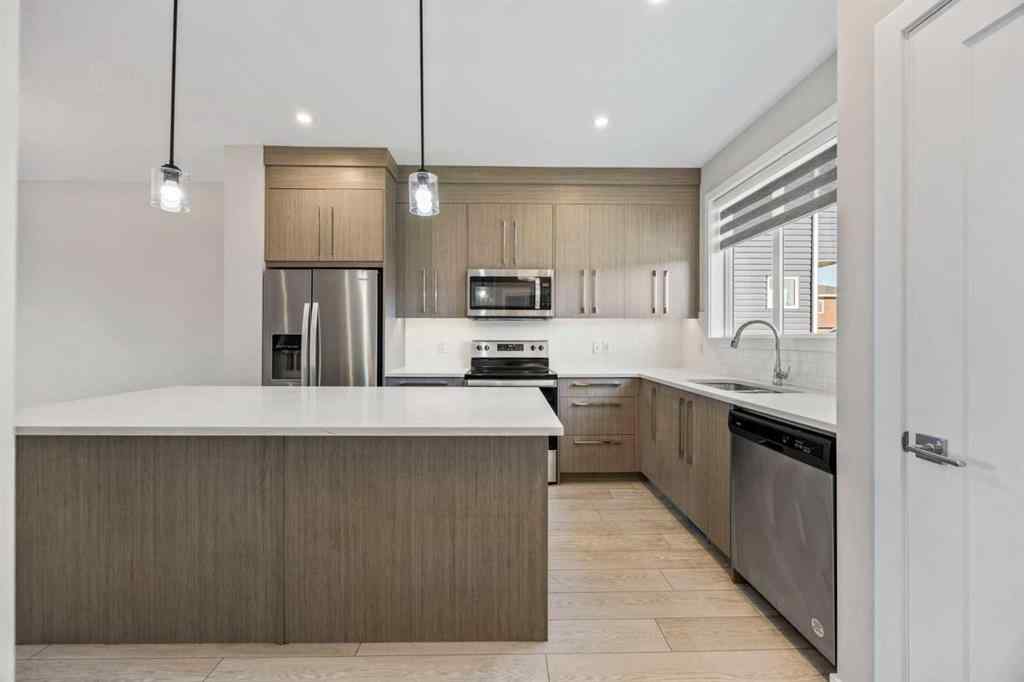 MLS® A2250648 - 204 Chelsea Manor  in Chelsea_CH Chestermere, Residential
