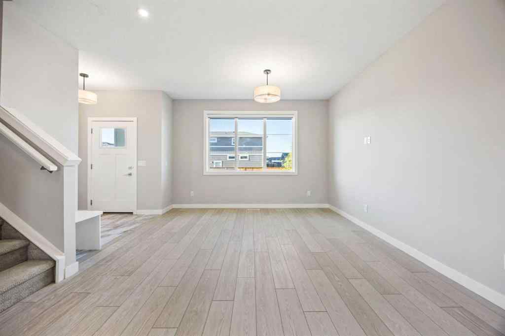 MLS® A2250648 - 204 Chelsea Manor  in Chelsea_CH Chestermere, Residential