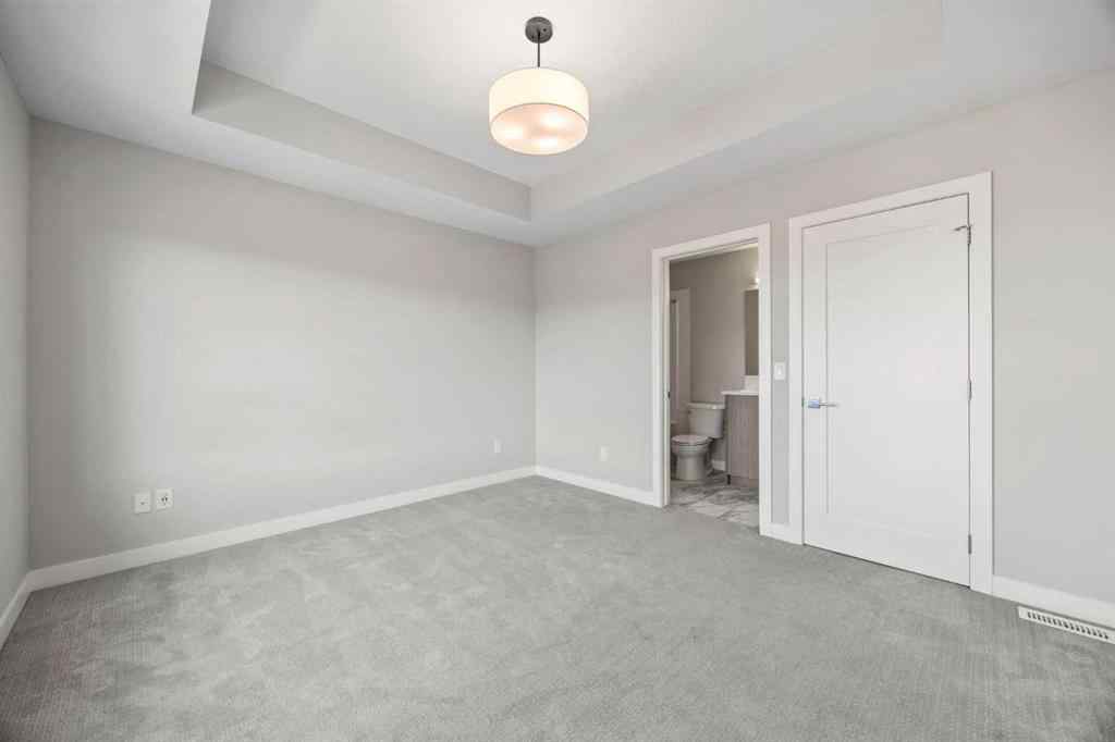MLS® A2250648 - 204 Chelsea Manor  in Chelsea_CH Chestermere, Residential