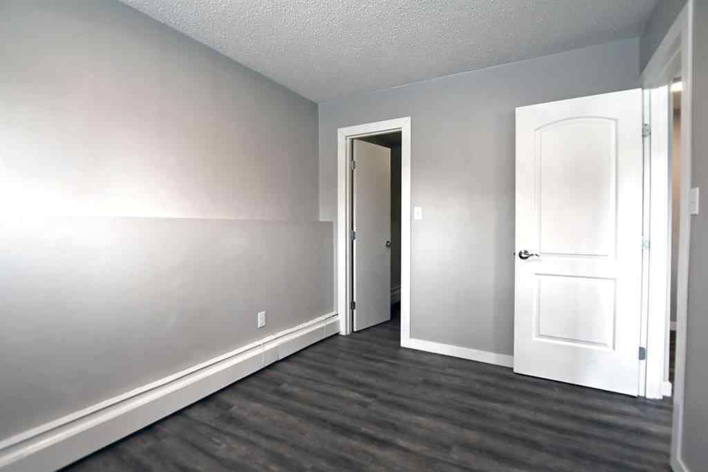 MLS® A2250655 - Unit #101 4512 75 Street NW in Bowness Calgary, Residential