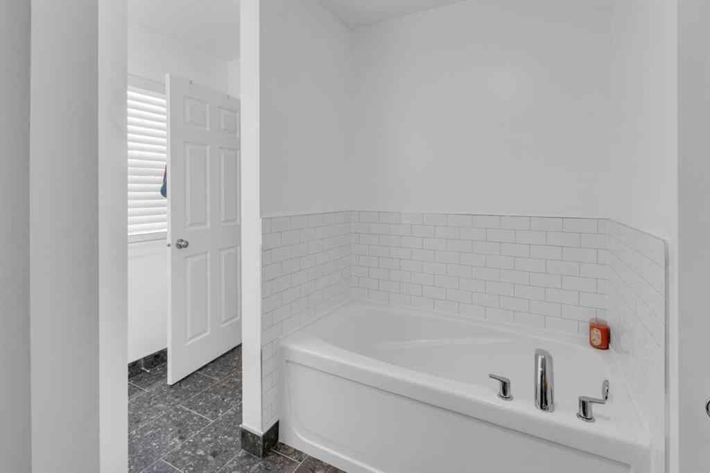MLS® A2250663 - 350 Sagewood Gardens  in Sagewood Airdrie, Residential