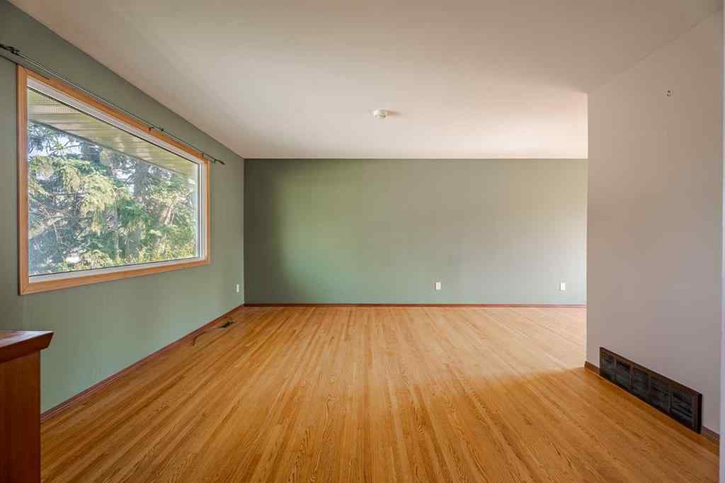 MLS® A2250664 - 631 Hunts Crescent NW in Huntington Hills Calgary, Residential