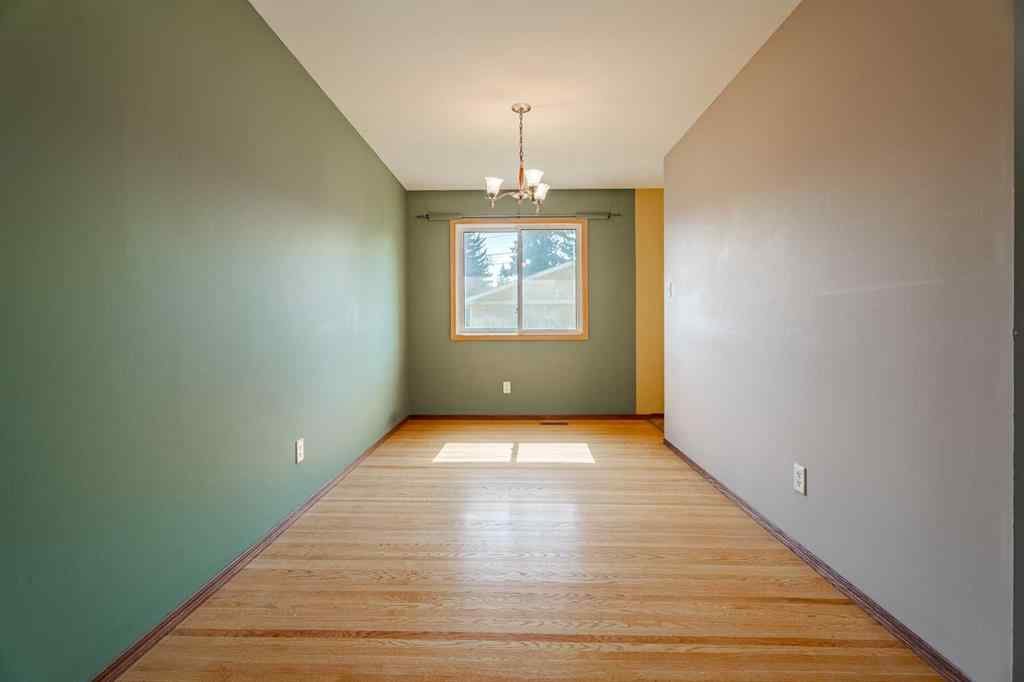 MLS® A2250664 - 631 Hunts Crescent NW in Huntington Hills Calgary, Residential