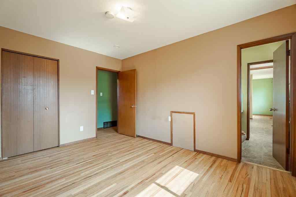 MLS® A2250664 - 631 Hunts Crescent NW in Huntington Hills Calgary, Residential