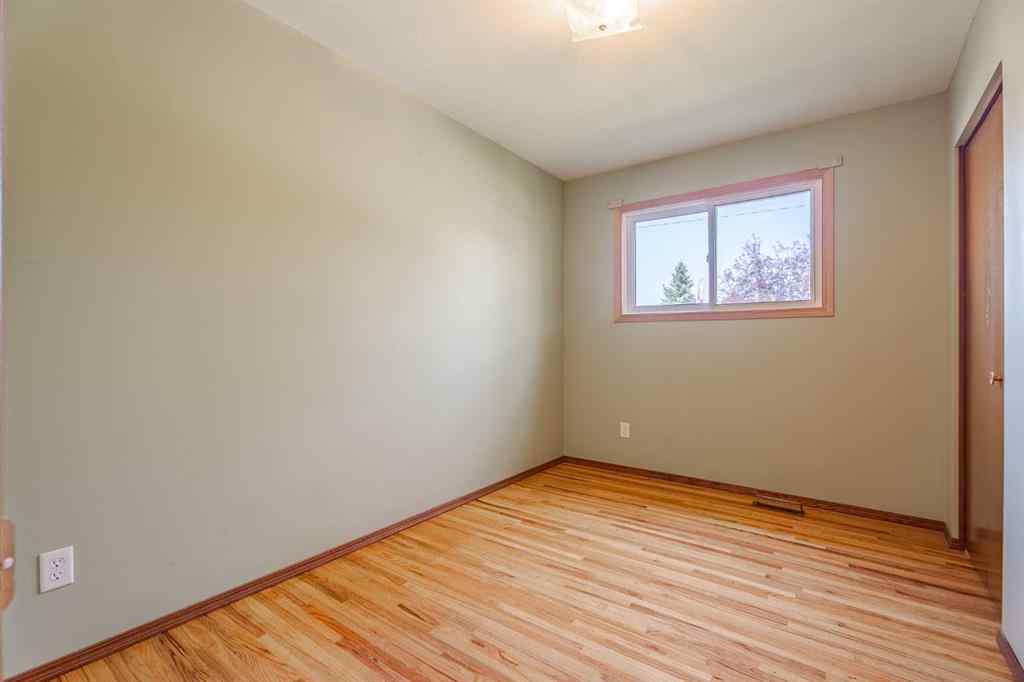 MLS® A2250664 - 631 Hunts Crescent NW in Huntington Hills Calgary, Residential