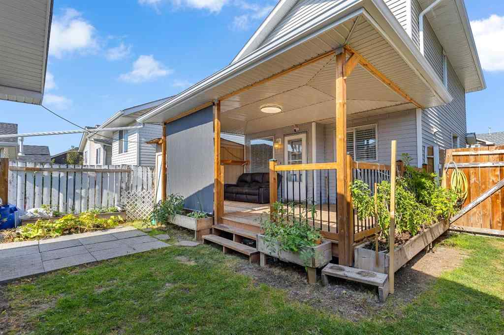MLS® A2250665 - 43 MARTINWOOD Road NE in Martindale Calgary, Residential