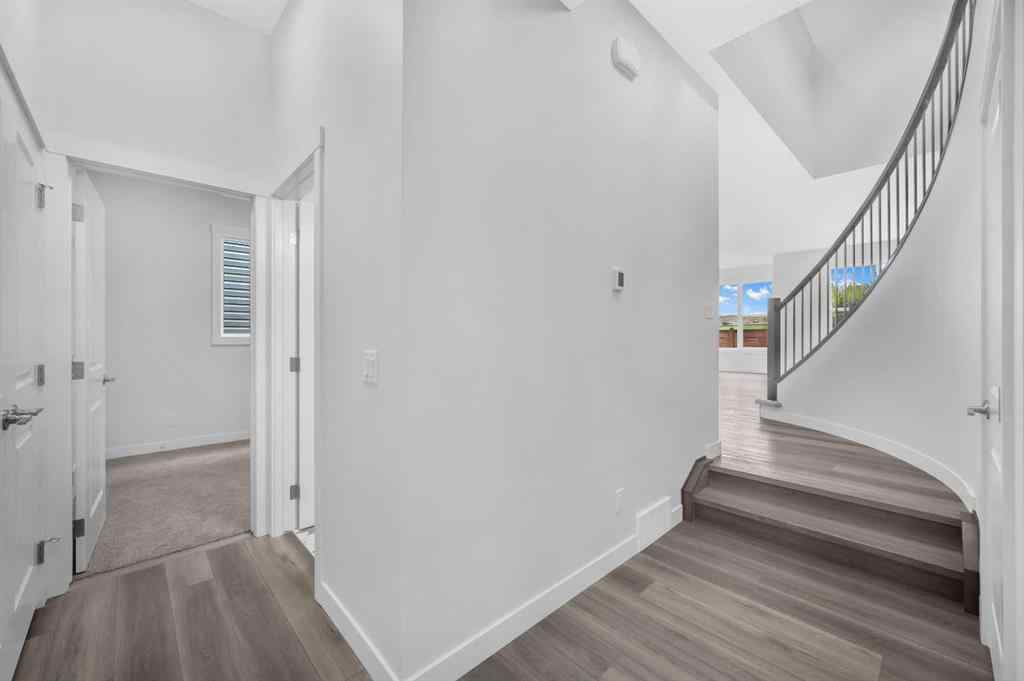 MLS® A2250668 - 1182 Chinook Winds Circle SW in Chinook Gate Airdrie, Residential