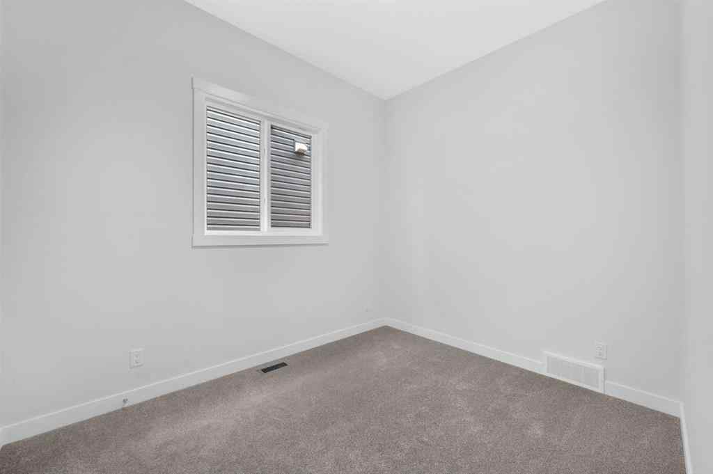 MLS® A2250668 - 1182 Chinook Winds Circle SW in Chinook Gate Airdrie, Residential