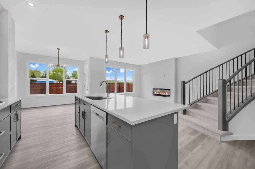 MLS® A2250668 - 1182 Chinook Winds Circle SW in Chinook Gate Airdrie, Residential