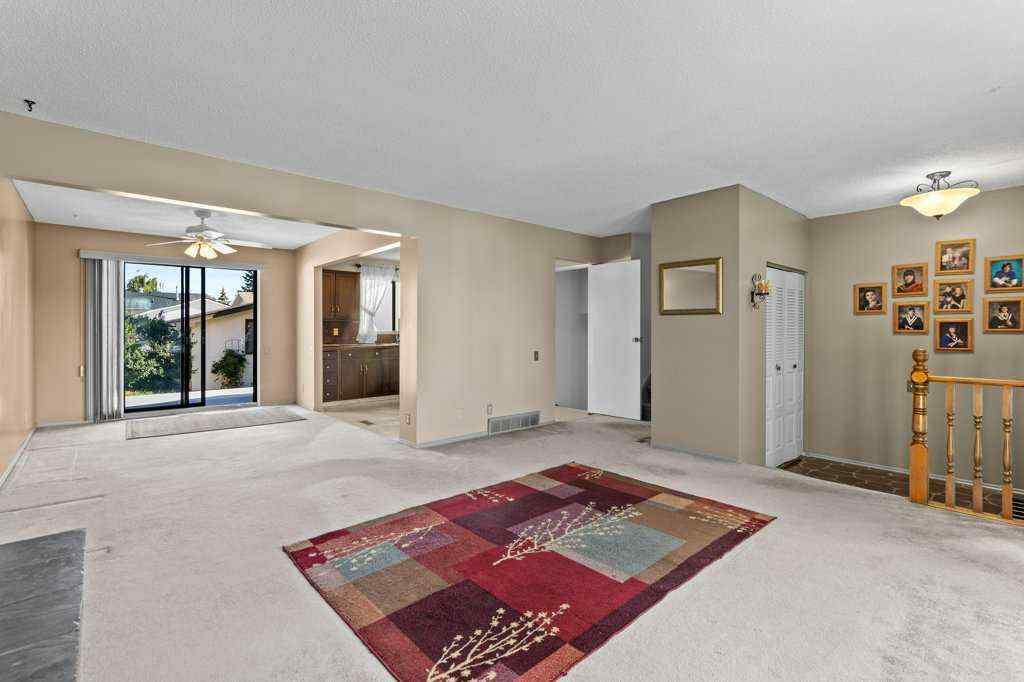 MLS® A2250670 - 4724 Rundlehorn Drive NE in Rundle Calgary, Residential