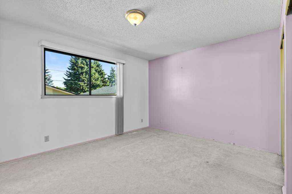 MLS® A2250670 - 4724 Rundlehorn Drive NE in Rundle Calgary, Residential