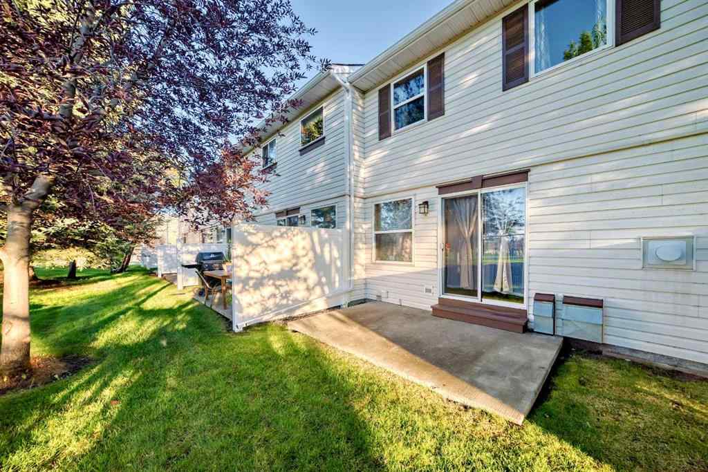 MLS® A2250681 - 36 Somervale Park SW in Somerset Calgary, Residential