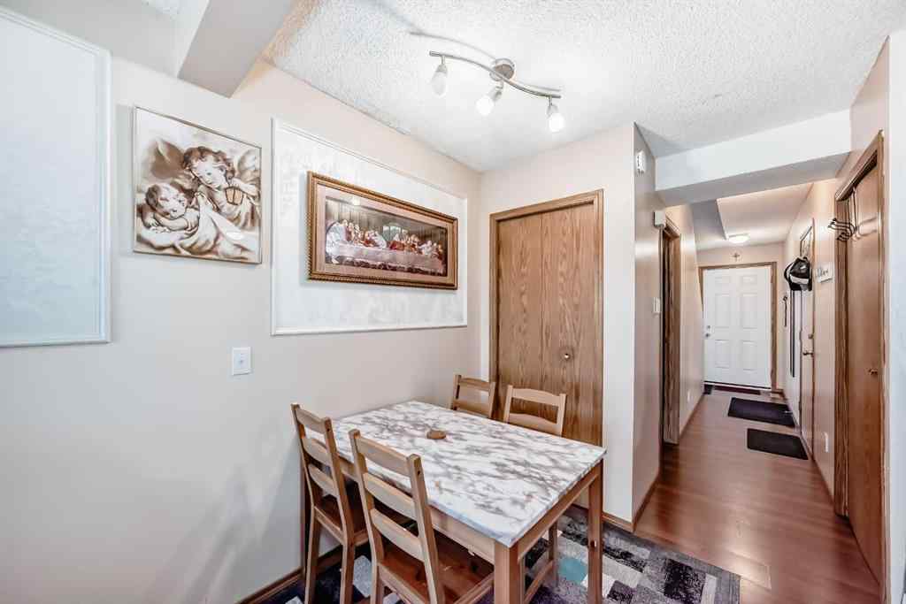 MLS® A2250681 - 36 Somervale Park SW in Somerset Calgary, Residential