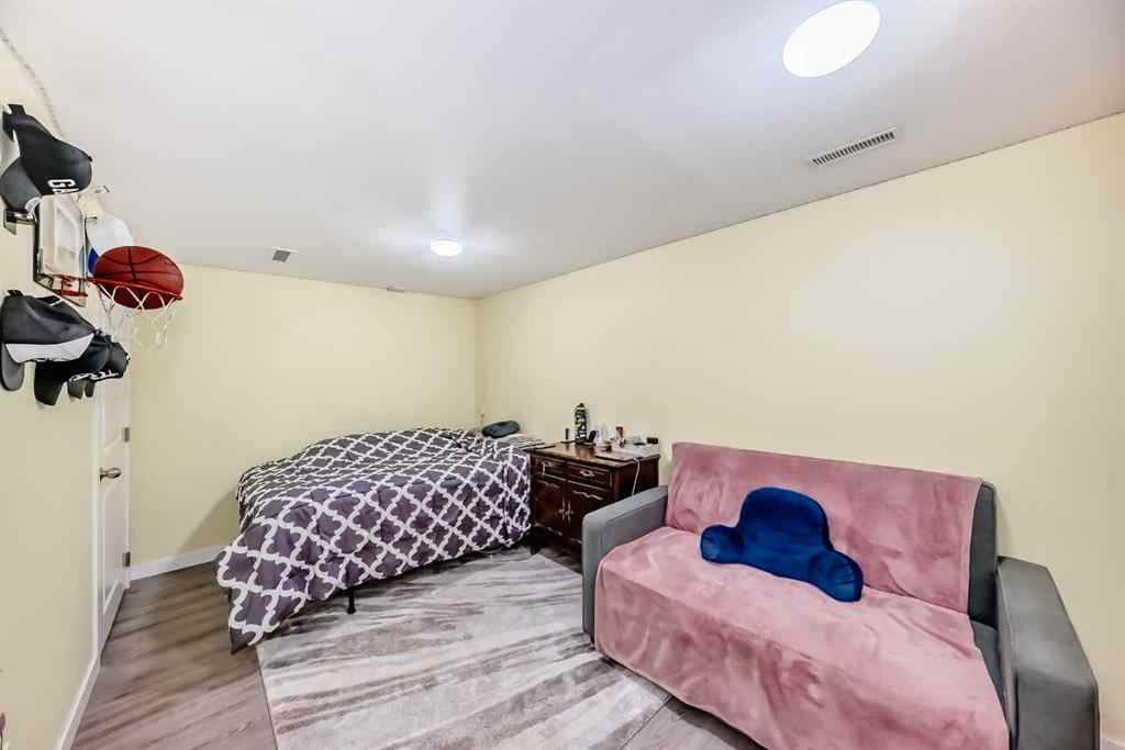 MLS® A2250681 - 36 Somervale Park SW in Somerset Calgary, Residential