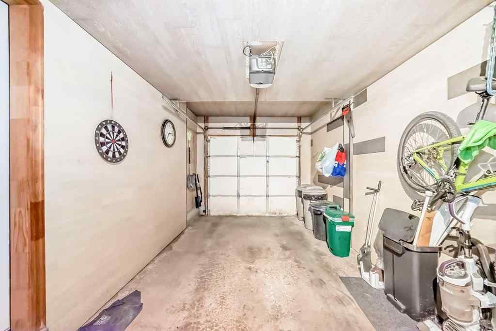 MLS® A2250681 - 36 Somervale Park SW in Somerset Calgary, Residential