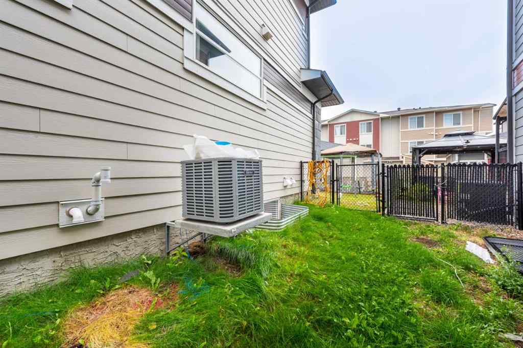 MLS® A2250683 - 44 skyview Circle NE in Skyview Ranch Calgary, Residential
