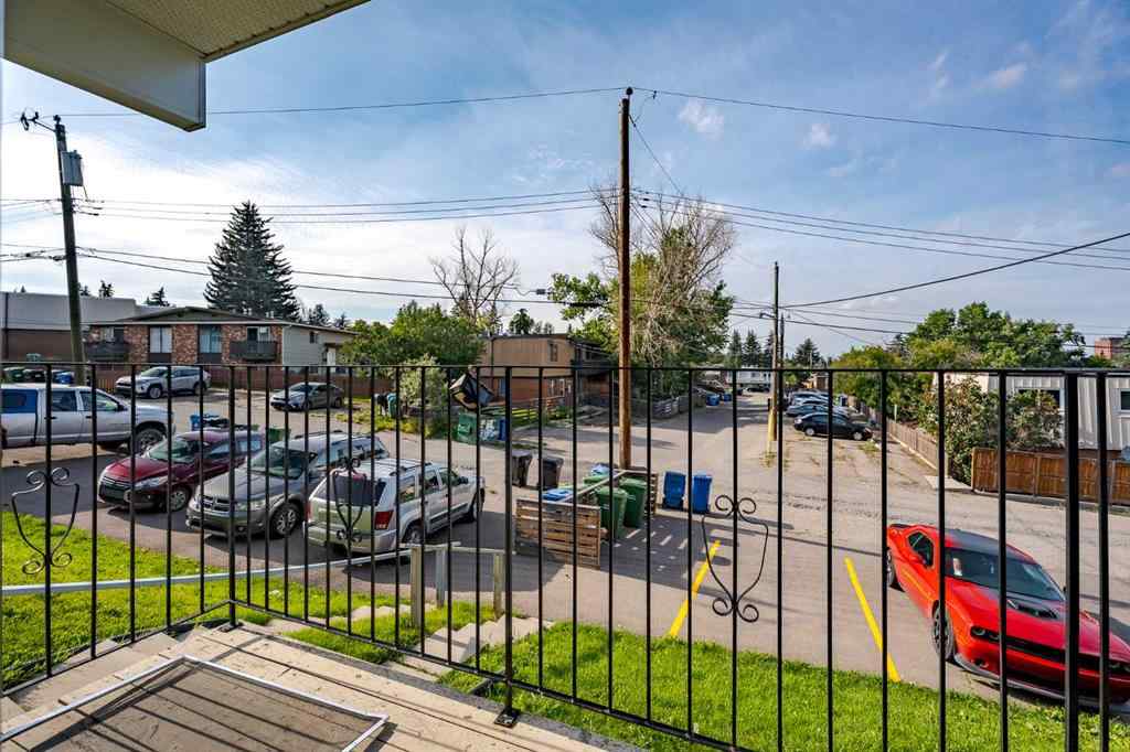 MLS® A2250685 - 424 Sabrina Road SW in Southwood Calgary, Multi-Family