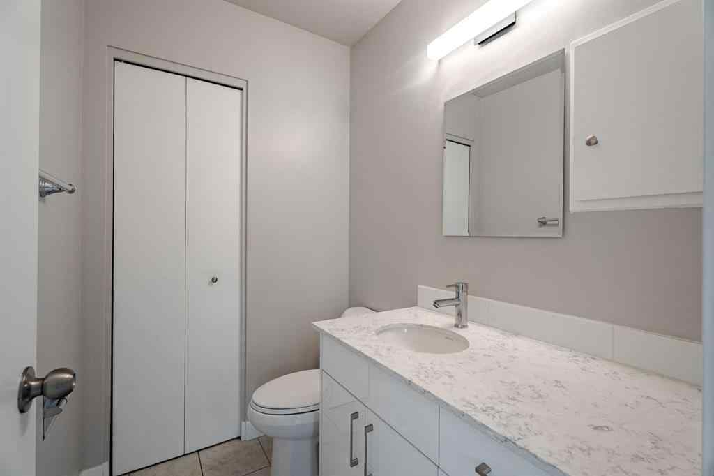 MLS® A2250685 - 424 Sabrina Road SW in Southwood Calgary, Multi-Family