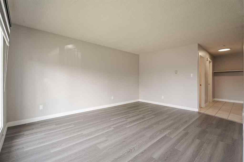 MLS® A2250685 - 424 Sabrina Road SW in Southwood Calgary, Multi-Family
