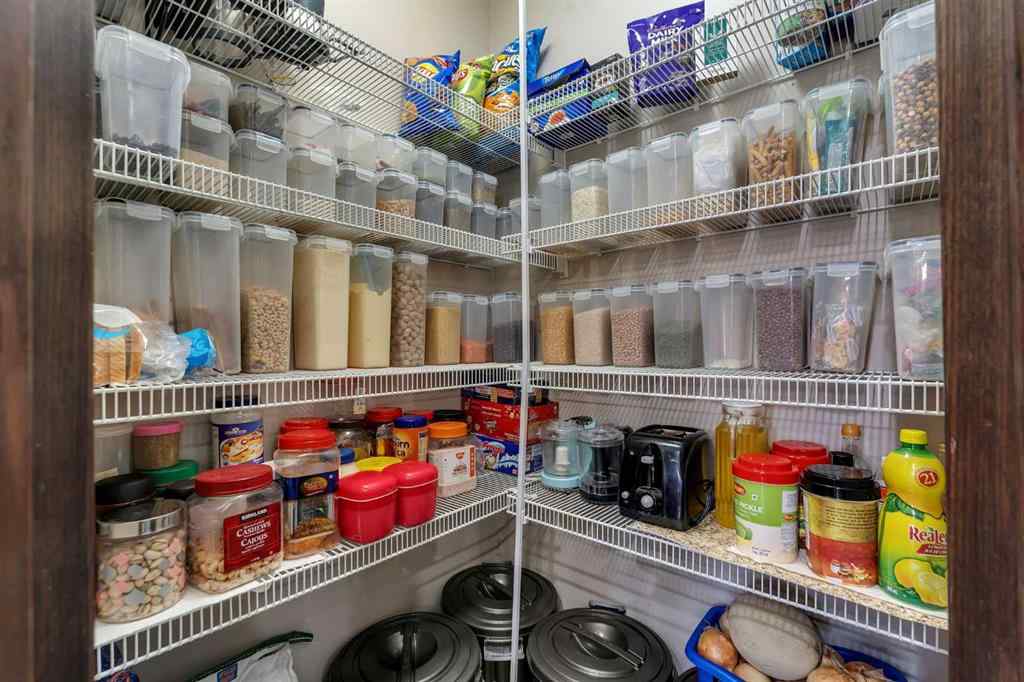 MLS® A2250694 - 949 Taradale Drive NE in Taradale Calgary, Residential