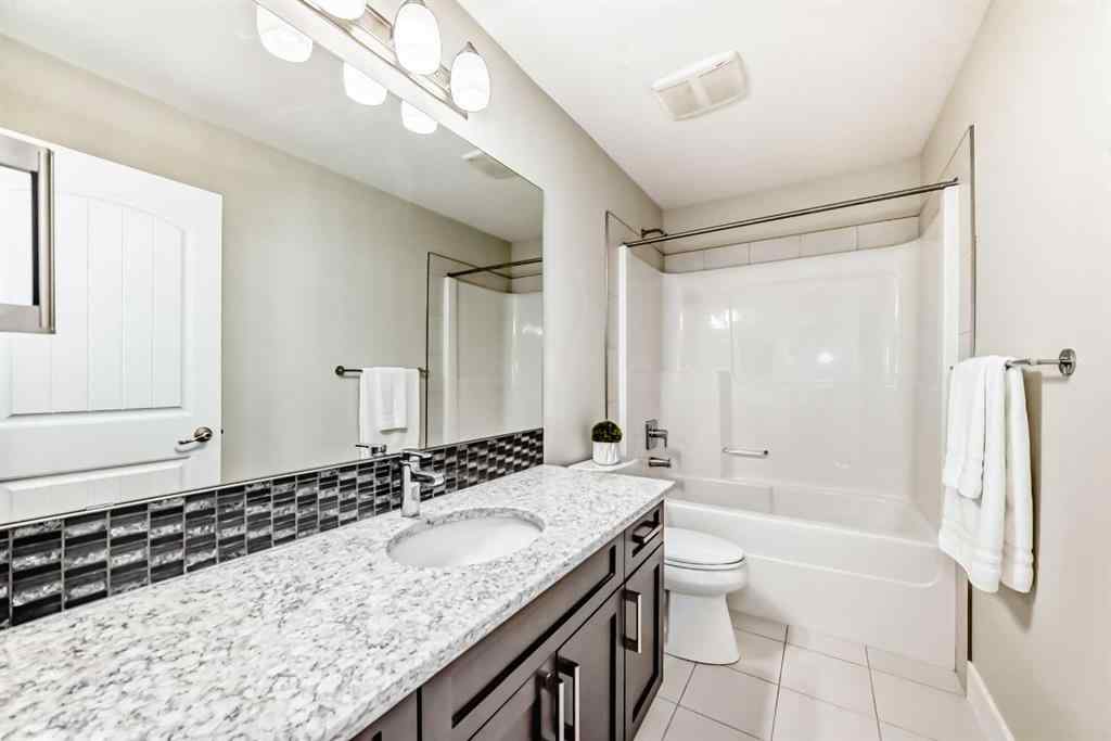 MLS® A2250699 - 193 Rainbow Falls Heath  in Rainbow Falls Chestermere, Residential