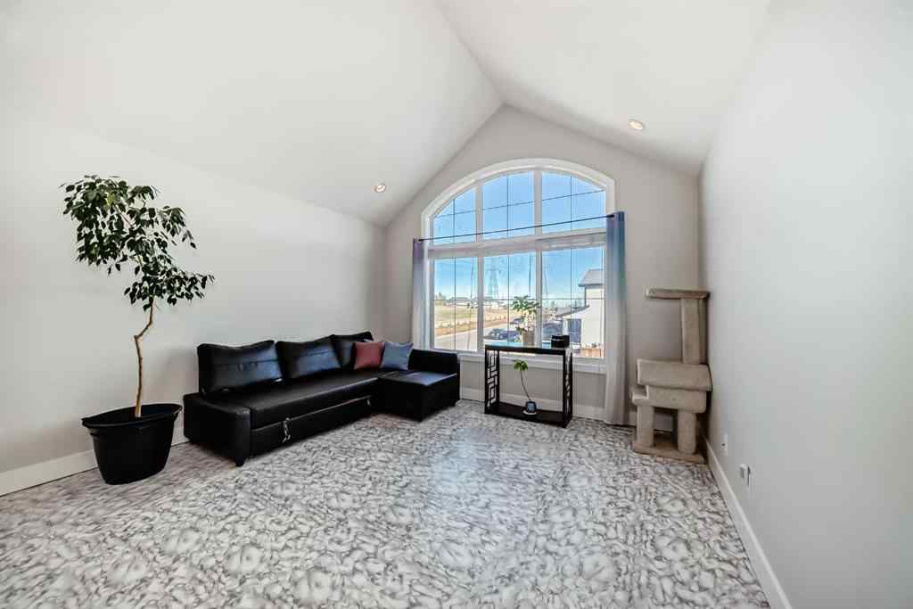 MLS® A2250699 - 193 Rainbow Falls Heath  in Rainbow Falls Chestermere, Residential