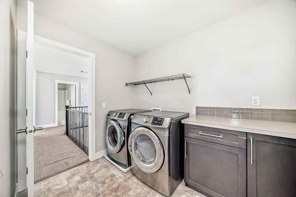 MLS® A2250699 - 193 Rainbow Falls Heath  in Rainbow Falls Chestermere, Residential