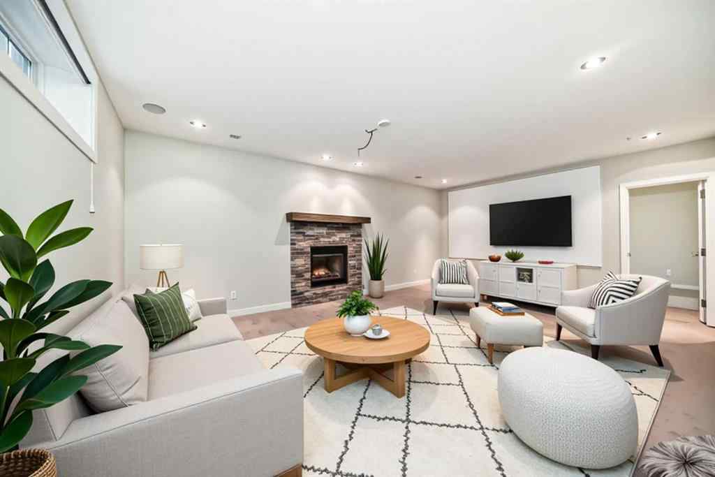 MLS® A2250699 - 193 Rainbow Falls Heath  in Rainbow Falls Chestermere, Residential