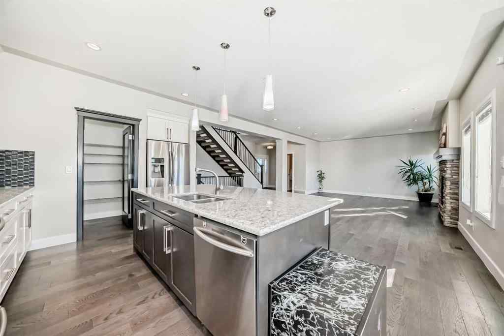 MLS® A2250699 - 193 Rainbow Falls Heath  in Rainbow Falls Chestermere, Residential